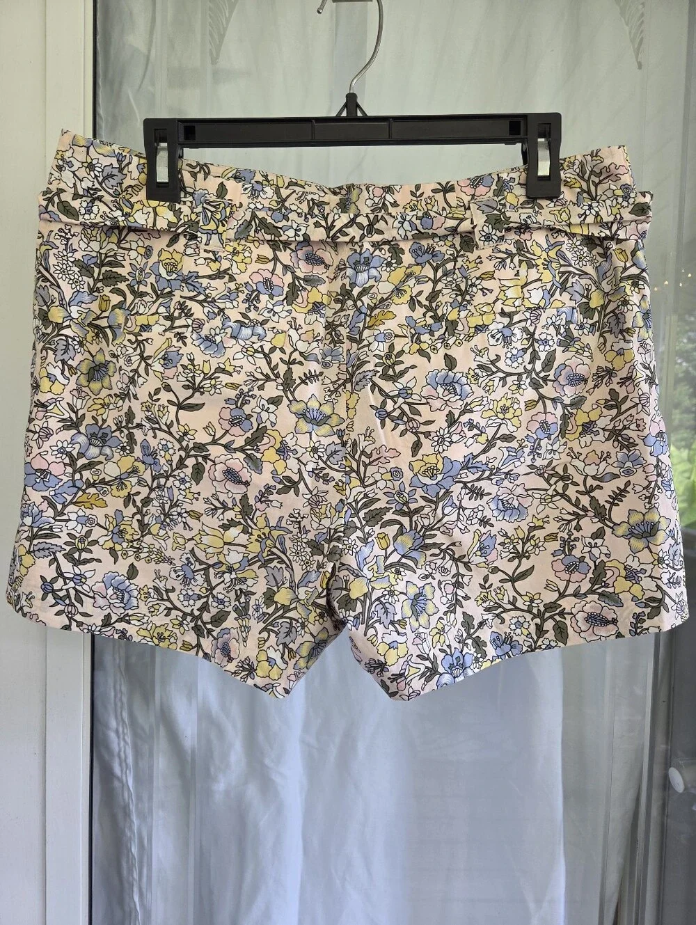 LOFT Pastel Pink Floral Tie-Waist Cotton Lined Shorts With Pockets. Sz 6